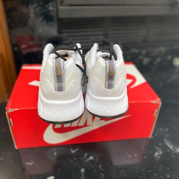 Brand new nike Airmax 200’s !! - Picture 3 of 5